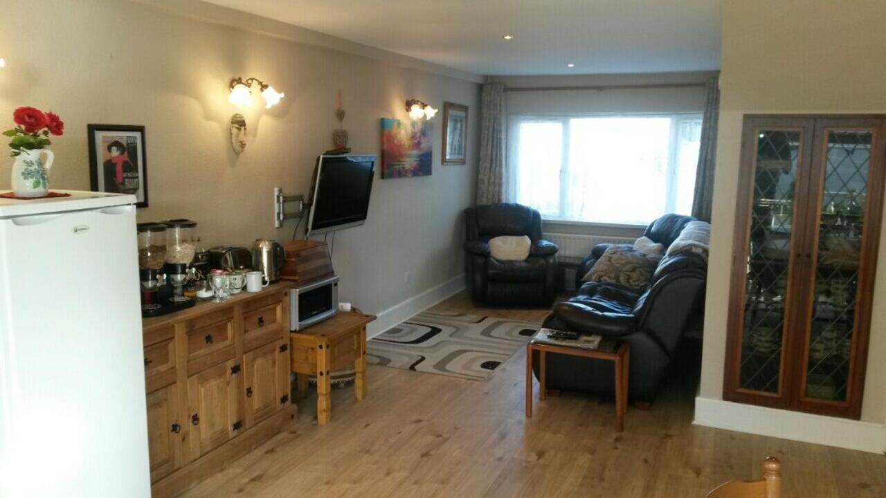 Villa St.John B&B Athlone Exterior foto